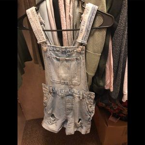 Overall shorts